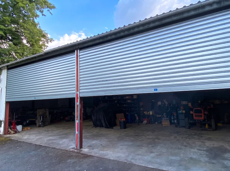 Rideau metallique a lames pleines signe METAL 2000 sizes cutum 2400 1784 768x571